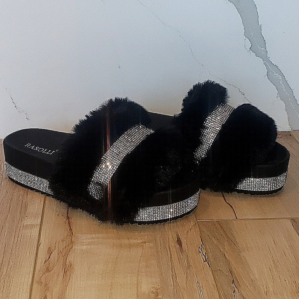 🌸Black fur slides with rhinestone crystals SZ9🌸